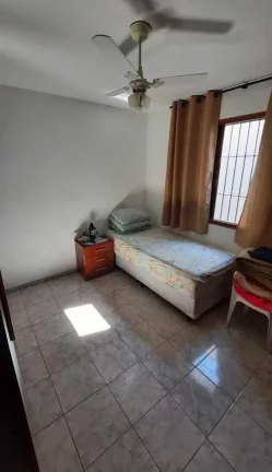 Imagem Casa Térrea - Vila Liviero - 2 Dormitórios - 3 vagas - 170mts