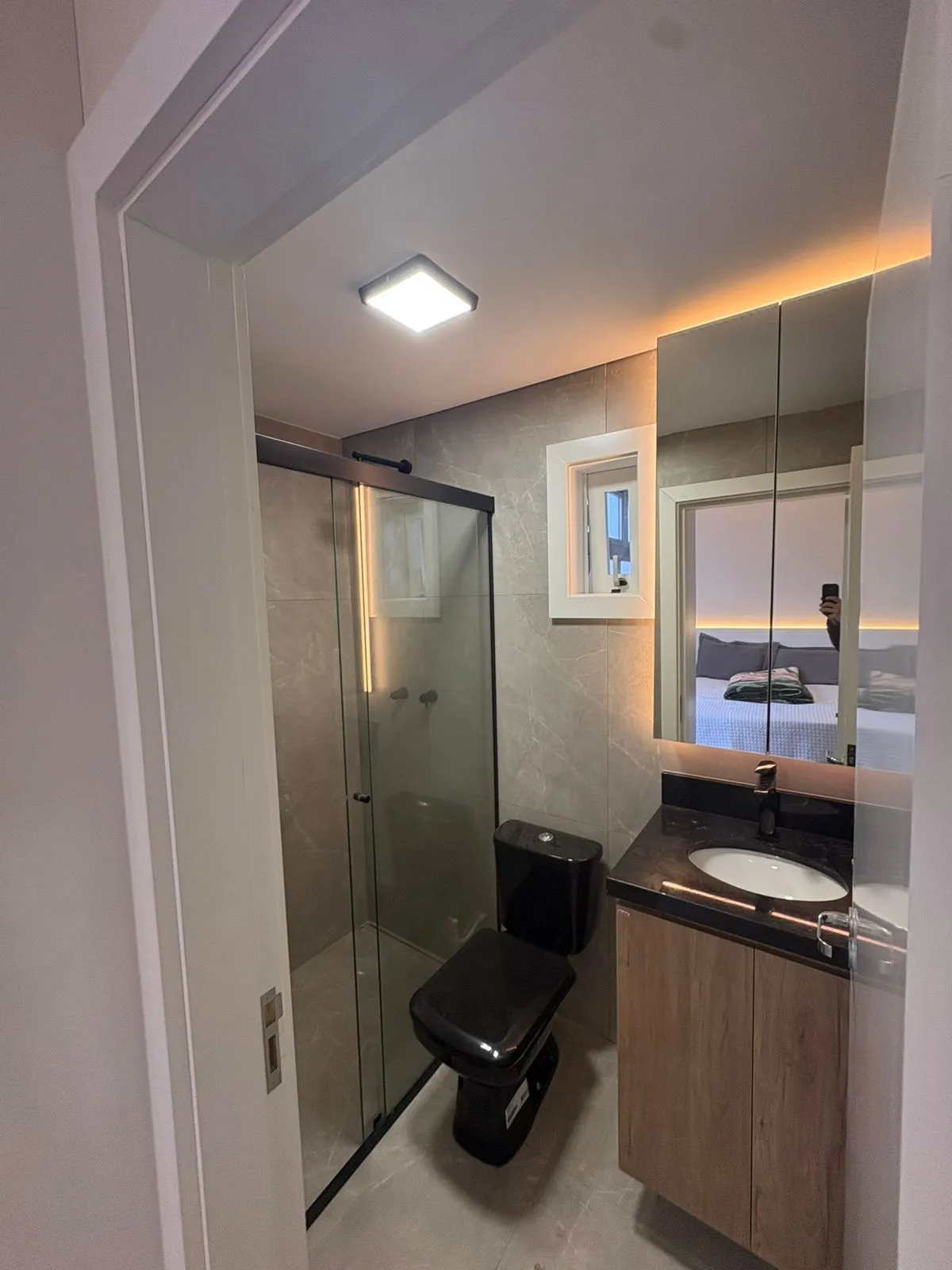 Imagem Apartamento com 02 quartos (01 suíte) no Bairro Cidade Baixa em Porto Alegre