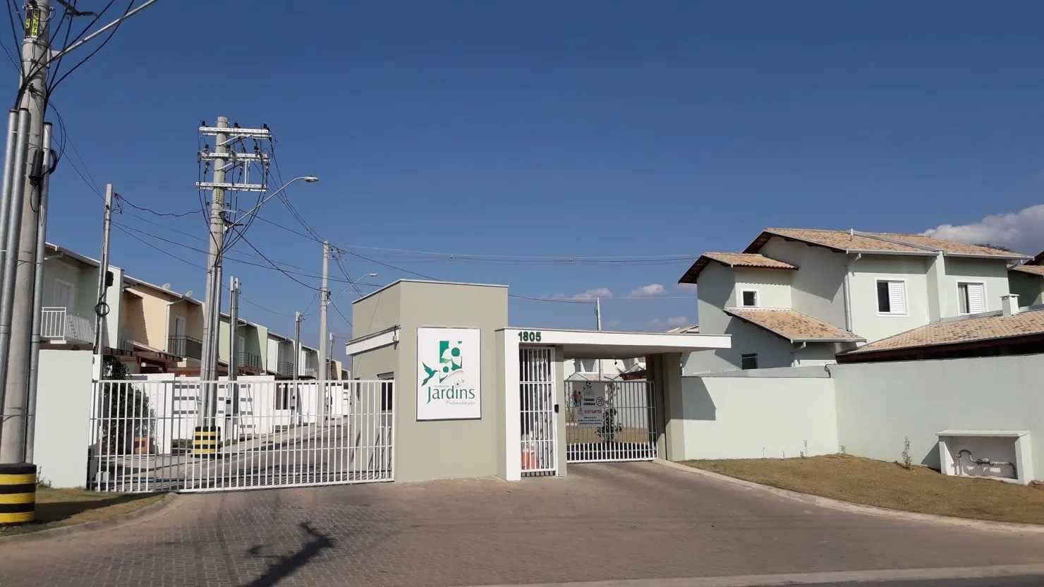 Imagem Casa para Locação 3 Quartos, 1 Suite, 2 Vagas, 140.4M², Campo Alegre, Pindamonhangaba - SP | Condomínio Jardins - Pinda