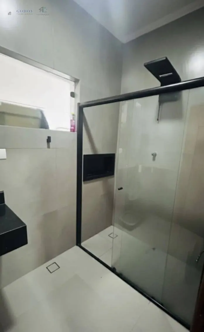 Imagem Casa térrea com Piscina, Área Gourmet e Excelente Espaço Externo