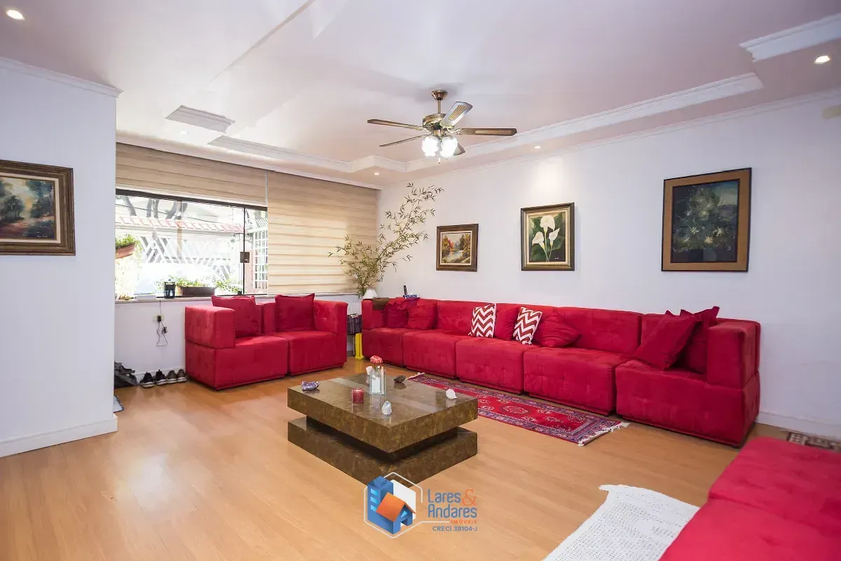 Imagem Casa para venda em Campo Belo com 3 quartos, sendo 1 suíte, 220m²