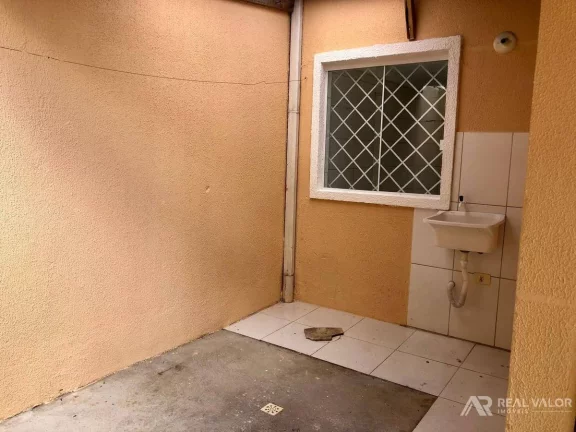 Imagem Lindo Sobrado de Dois Dormitórios à Venda no Bairro Iguaçu em Fazenda Rio Grande