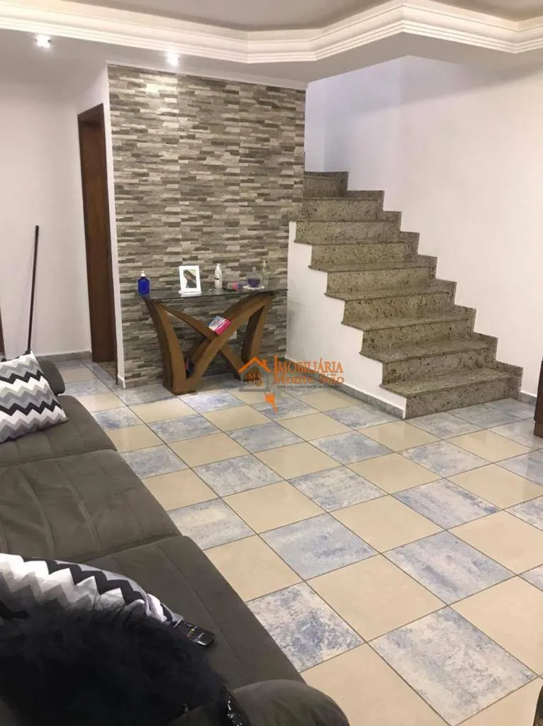 Foto do imóvel Sobrado com 3 dormitórios à venda, 90 m² por R$ 750.000,00 - Vila Hulda - Guarulhos/SP