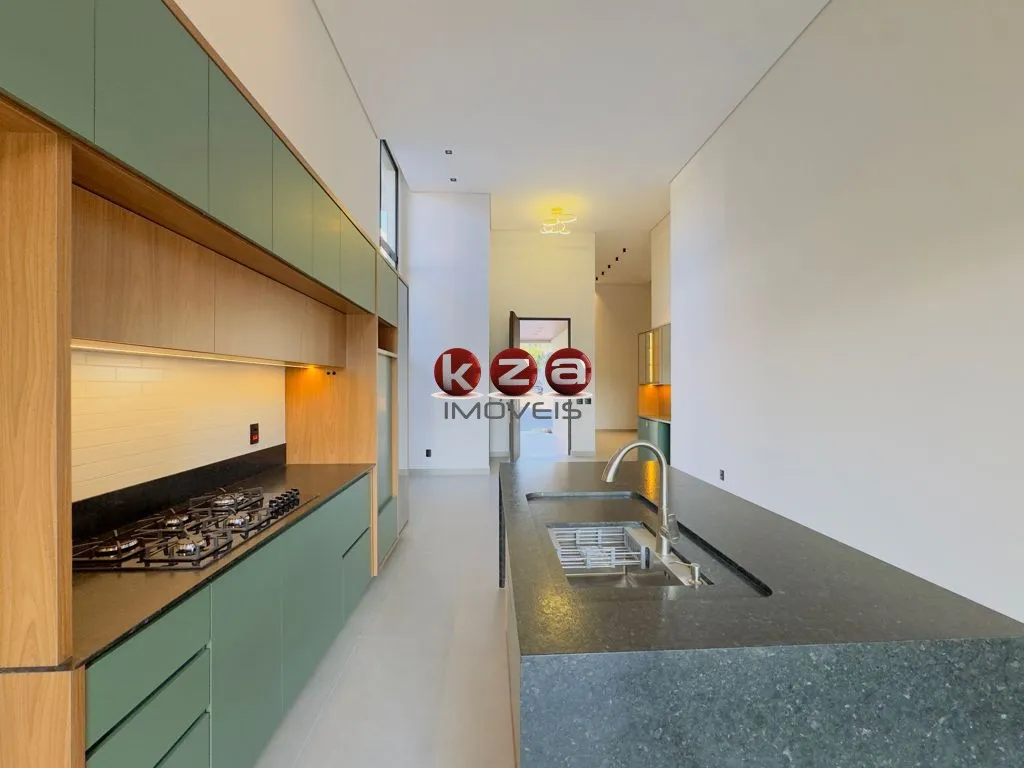 Imagem Venda de Casa em Condomínio de Luxo em Valinhos-SP, 3 Suítes, 2 Salas, 5 Banheiros, 2 Vagas, 180m²!