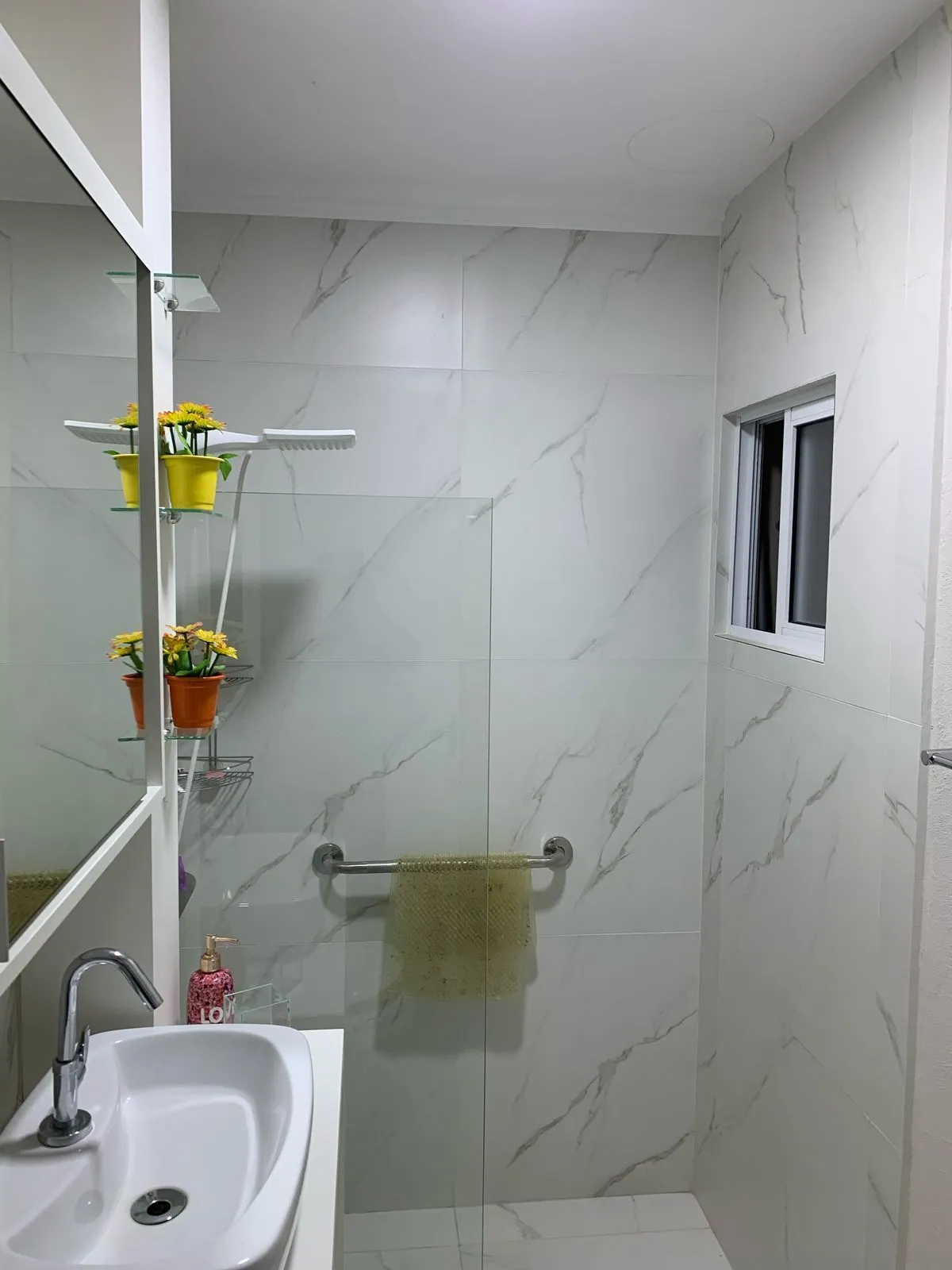 Imagem EXCELENTE SOBRADO À VENDA NO BAIRRO PARTENON - PORTO ALEGRE