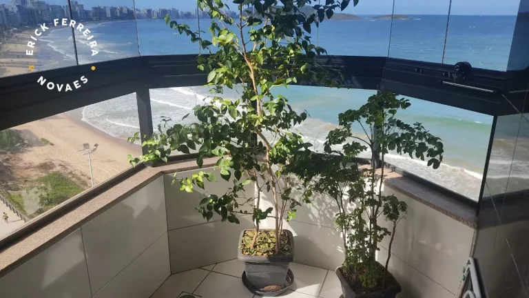 Imagem Apartamento de três dormitório sendo uma suite, a venda na avenida beira mar praia do Morro Guarapari-ES área lazer completo na cobertura.