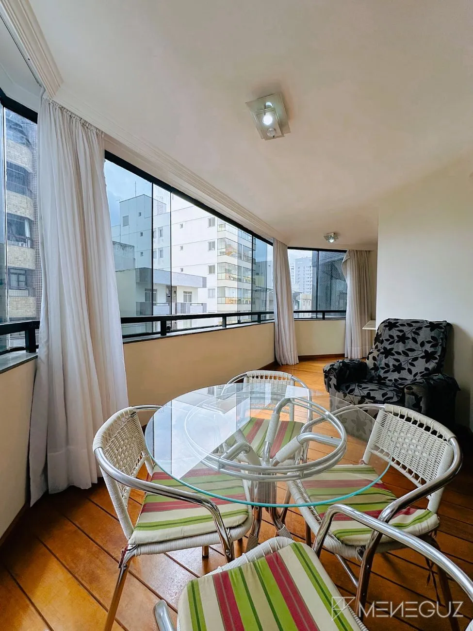 Imagem Apartamento 4 quartos, sendo 2 suítes a venda na Praia do Morro em Guarapari