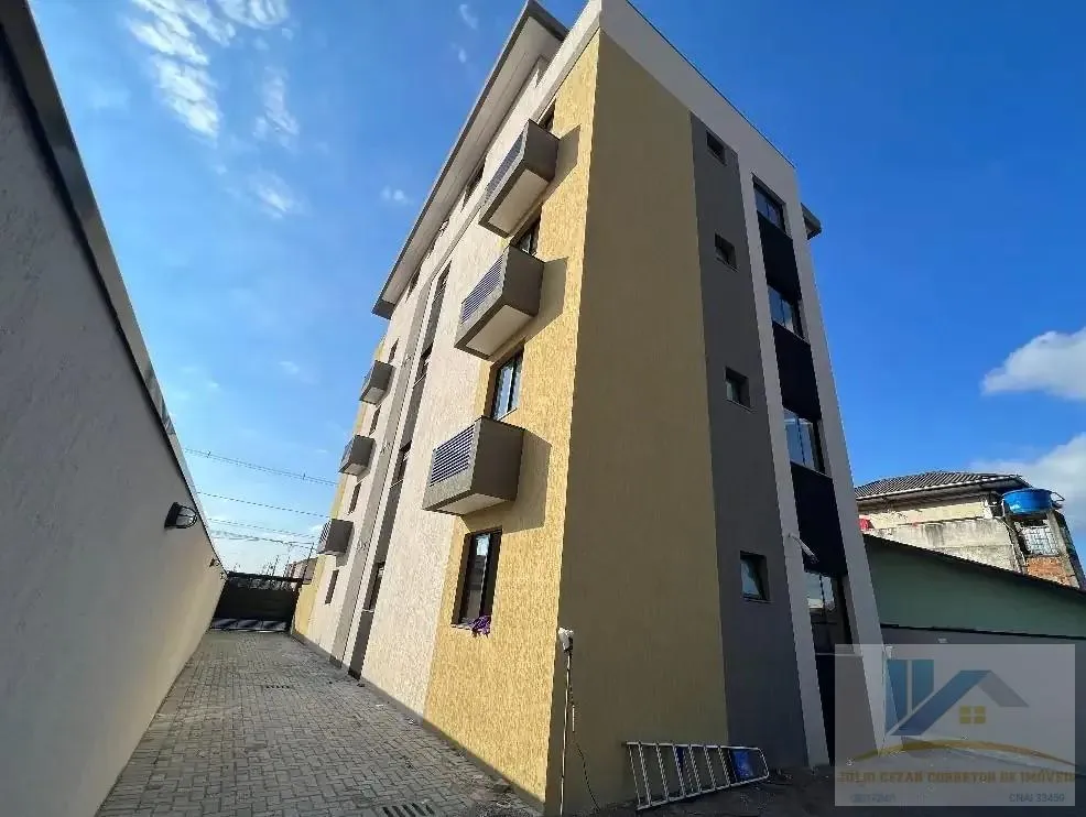 Imagem Cobertura para Venda em São José dos Pinhais, Cidade jardim, 3 dormitórios, 1 suíte, 2 banheiros, 2 vagas