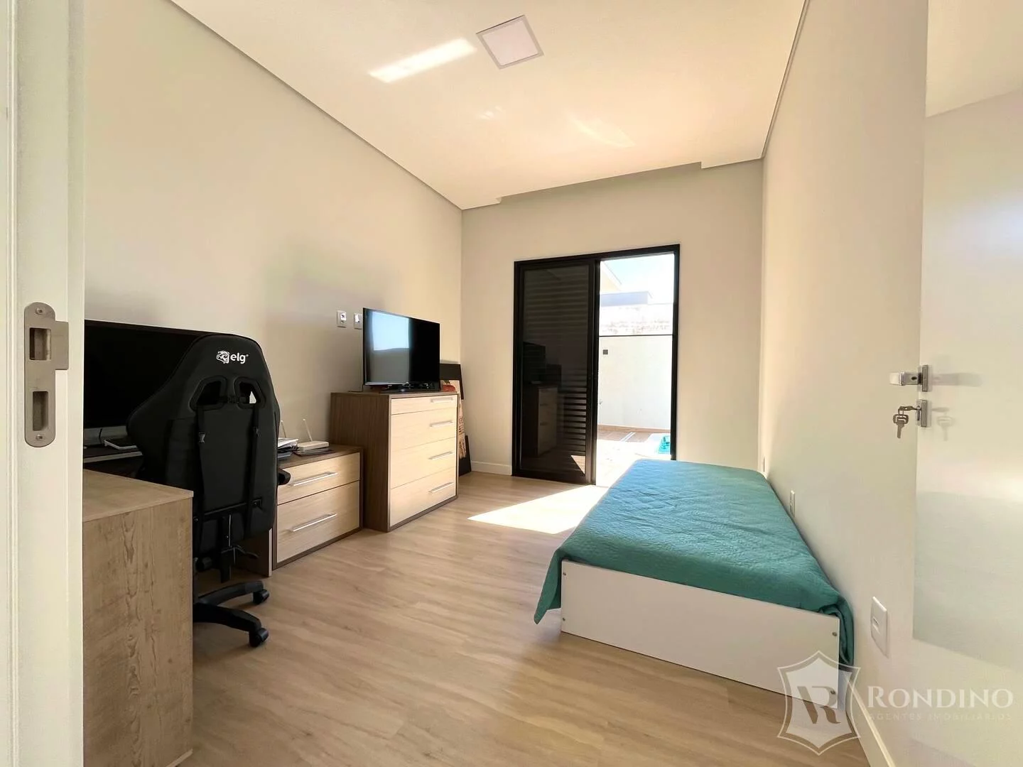 Imagem Casa t?(C)rrea 3 suites e Piscina