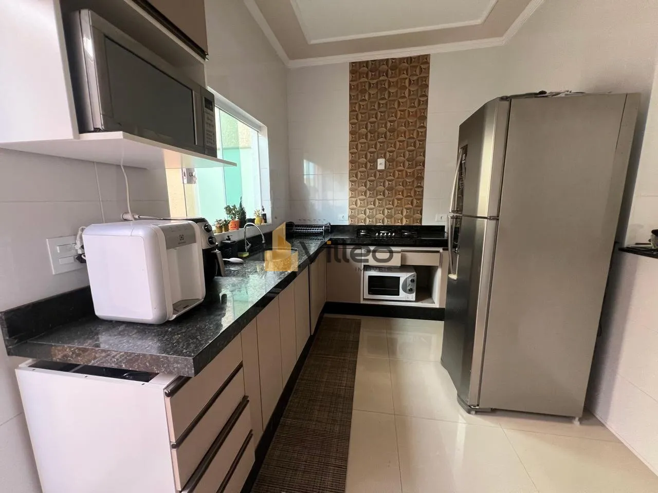 Imagem Esta casa no CondomínioHelena Maria, próximo à Avenida Elias Maluf, oferece um ambiente confortá...