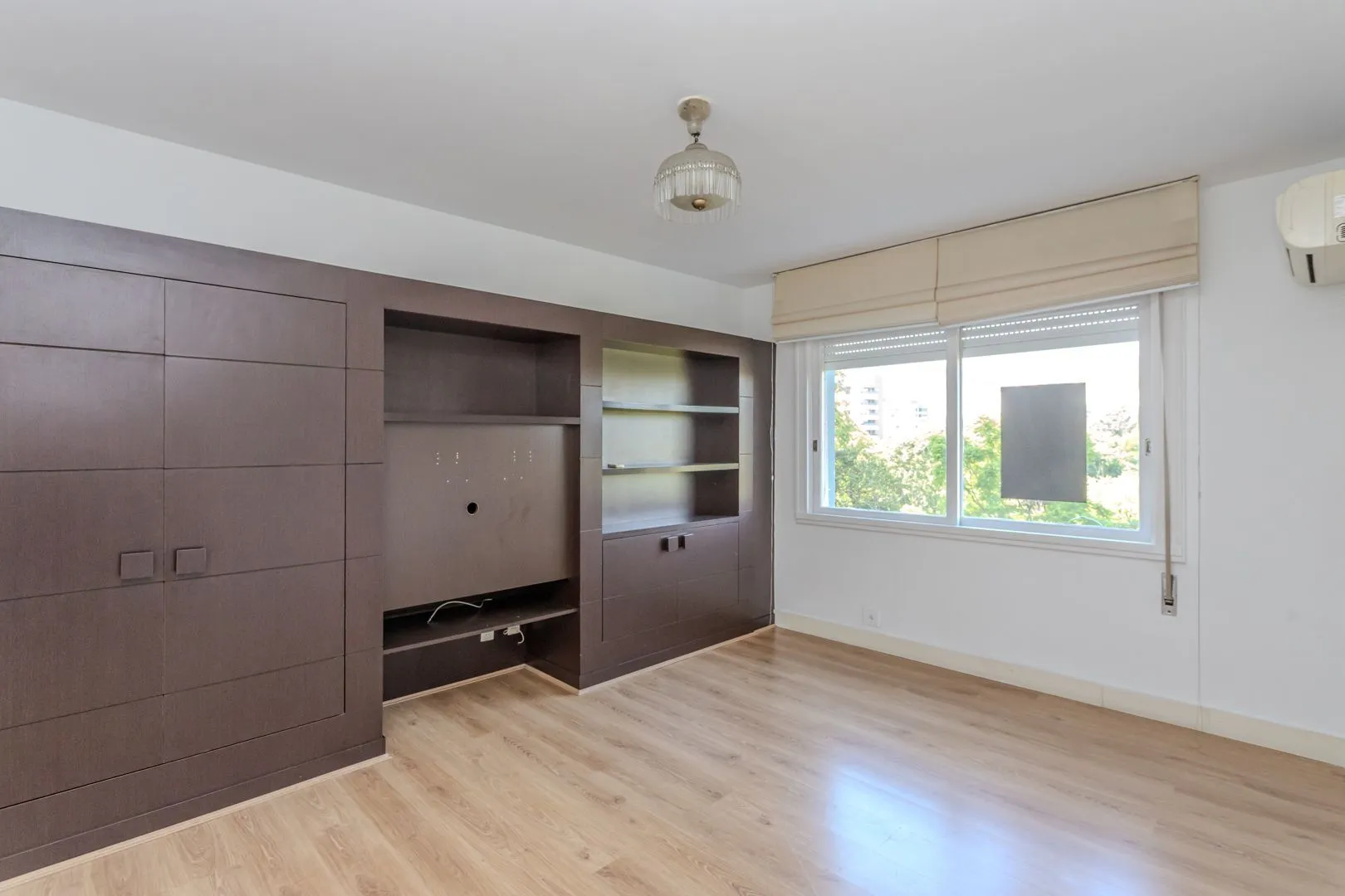 Imagem Apartamento no Moinhos de Vento de 3 dormitórios vaga e infra DESOCUPADO