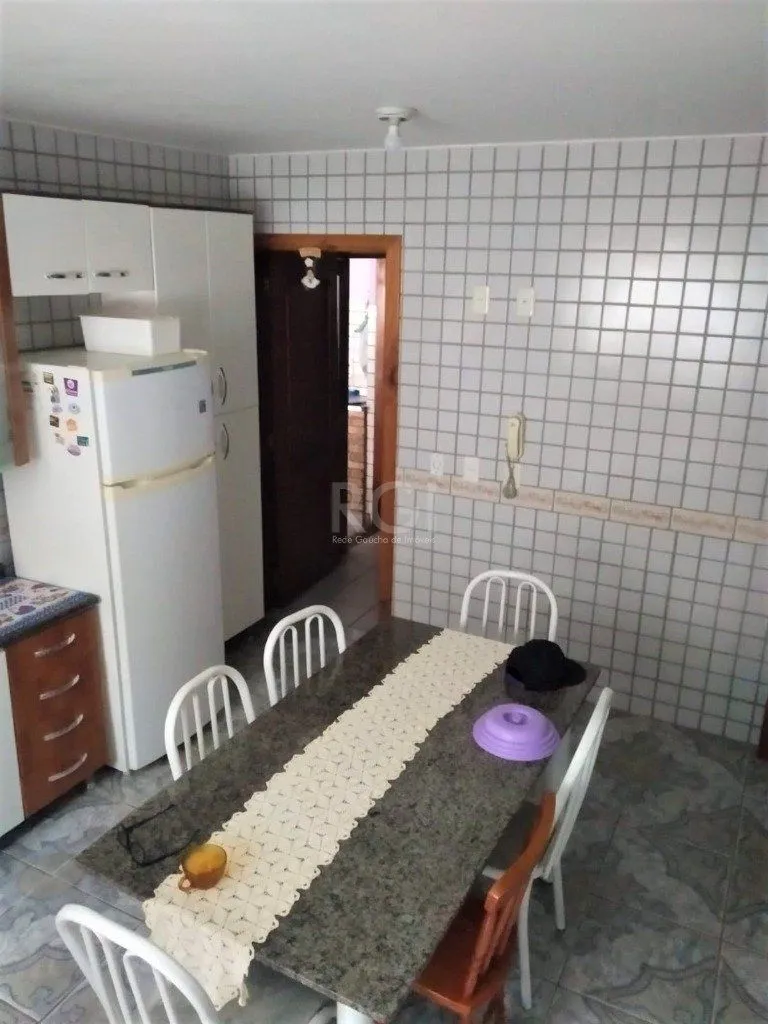 Imagem Casa para Venda - 190m², 3 dormitórios, sendo 1 suites, 1 vaga - Tristeza