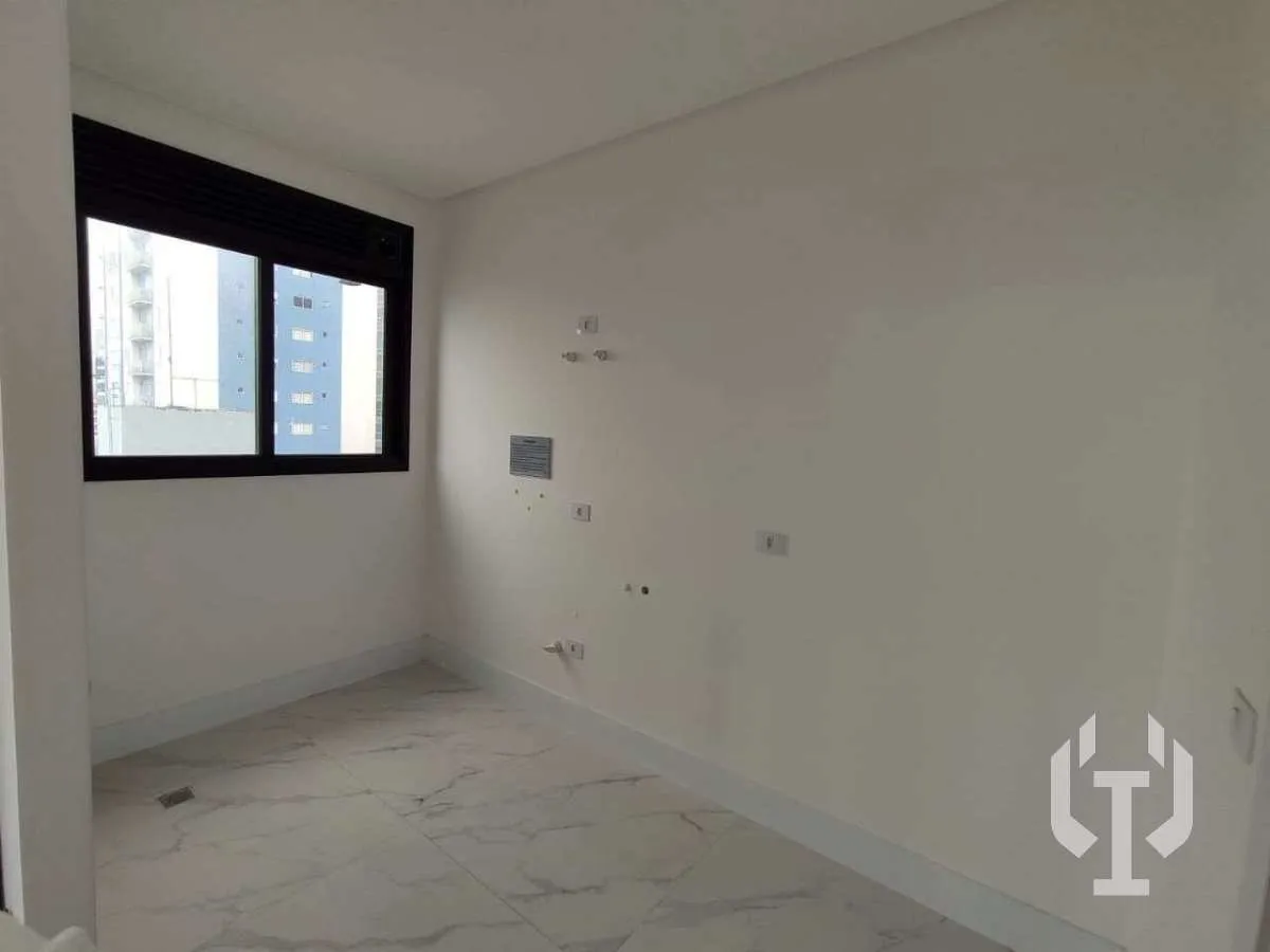 Imagem Apartamento Frente Mar 4 Suítes Lazer Completo no Centro de Itapema