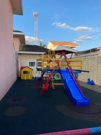Imagem Linda Casa em Condomínio Fechado com Lazer Completo! Você e sua família merecem viver com conforto, segurança e qualidade de vida! Apresentamos esta charmosa casa de 3 dormitórios, localizada em um dos melhores condomínios da região!