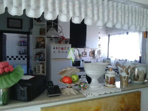 Imagem Cobertura, 400m², Ponta da Praia, 3 dormitóros, sendo 3 suítes, 3 vagas, Reformada,