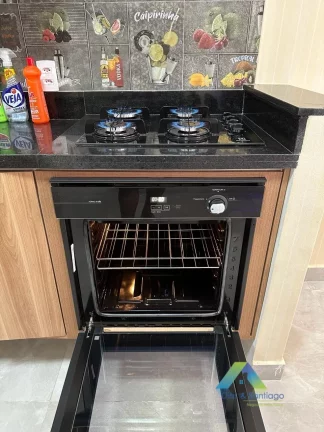 Imagem Lindo apartamento semi mobiliado recém reformado com fino padrão de acabamento.