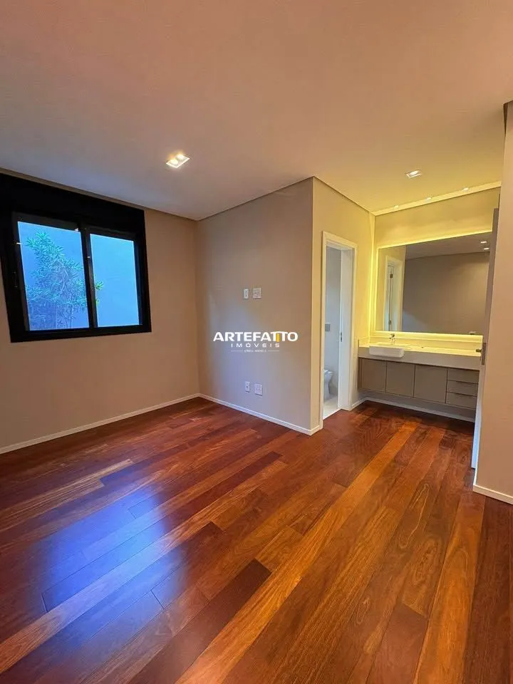 Imagem Casa de condomínio à venda, no Veredas, com 3 suítes e 365m2