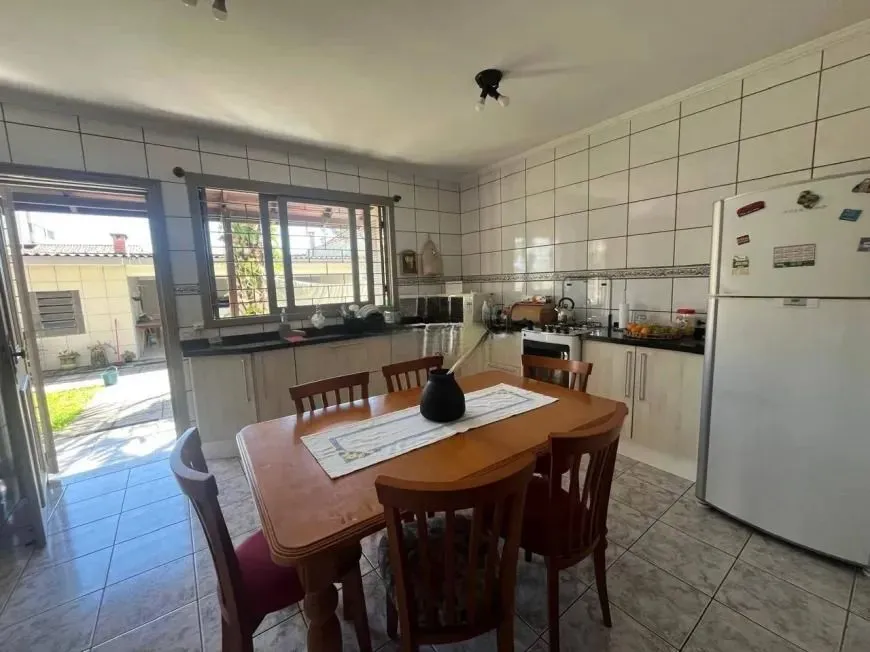 Imagem Casa ampla com 4 dormitórios e espaço gourmet no São Sebastião