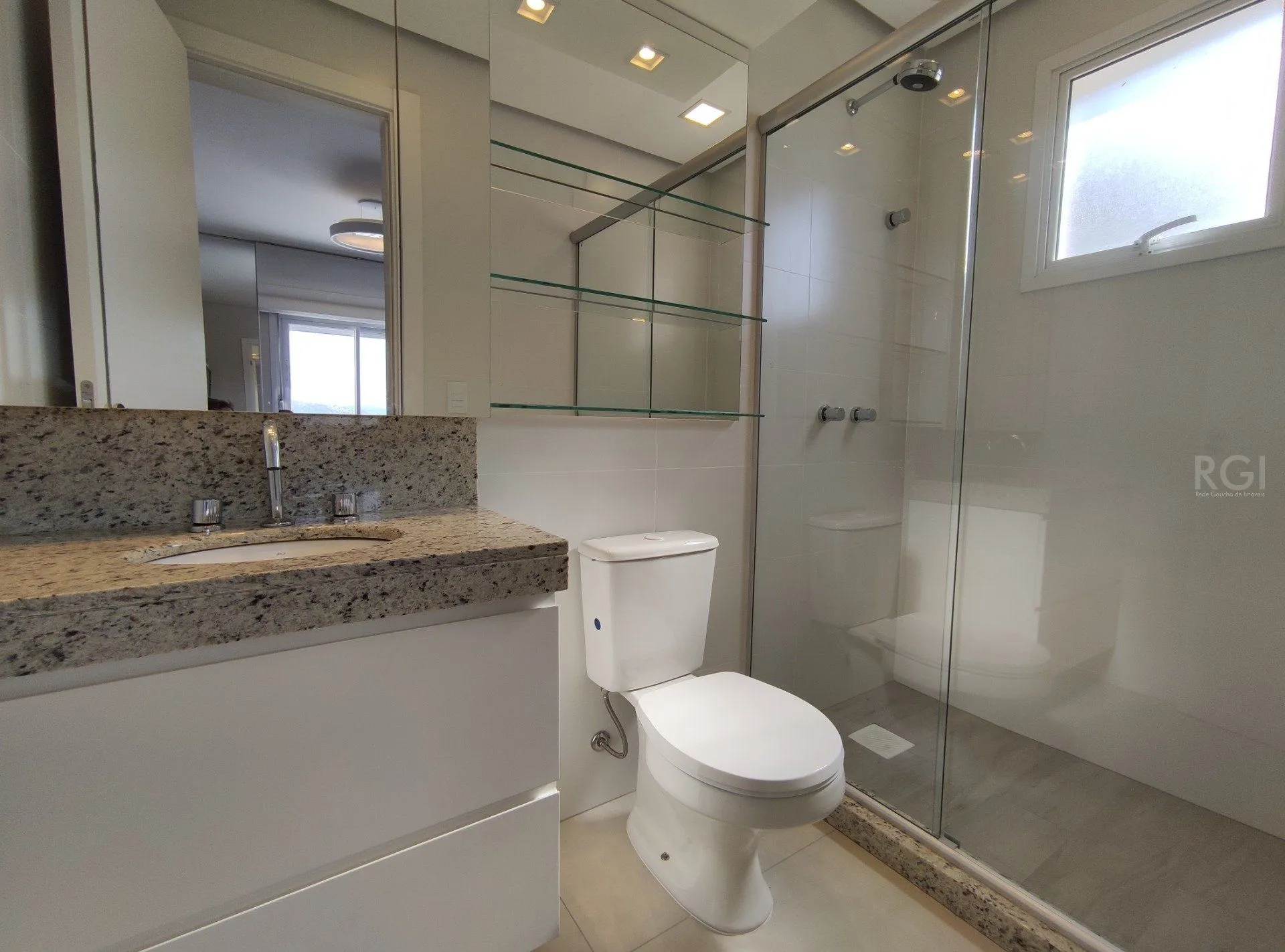 Imagem Apartamento para Venda - 57.72m², 2 dormitórios, sendo 1 suites, 1 vaga - Santo Antonio