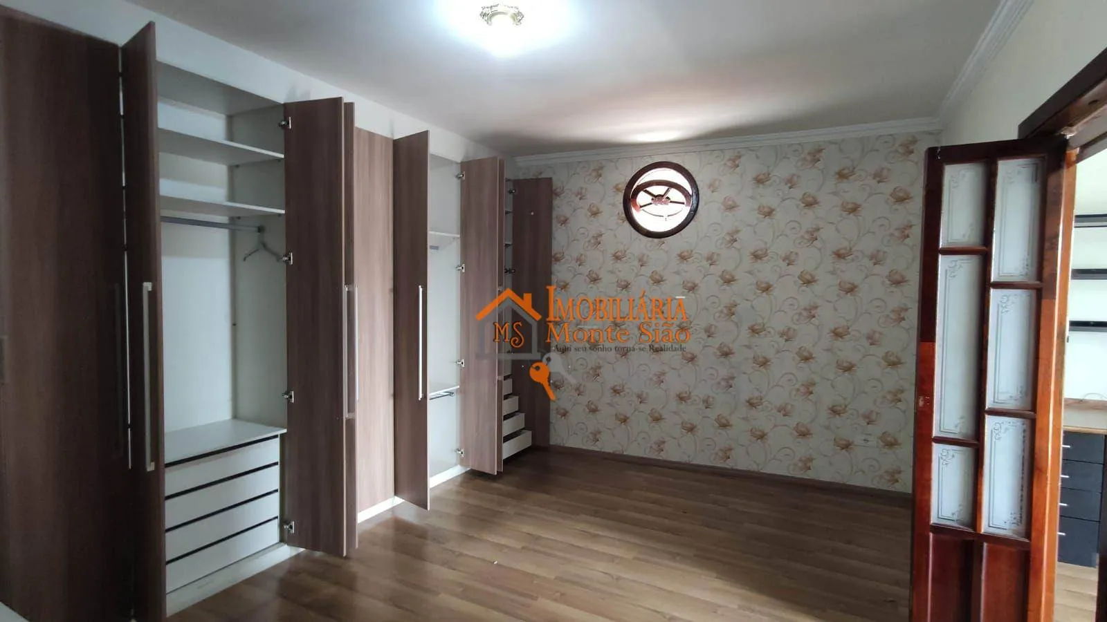 Imagem Sobrado com 3 dormitórios à venda, 150 m² por R$ 485.000,00 - Jardim São João - Guarulhos/SP