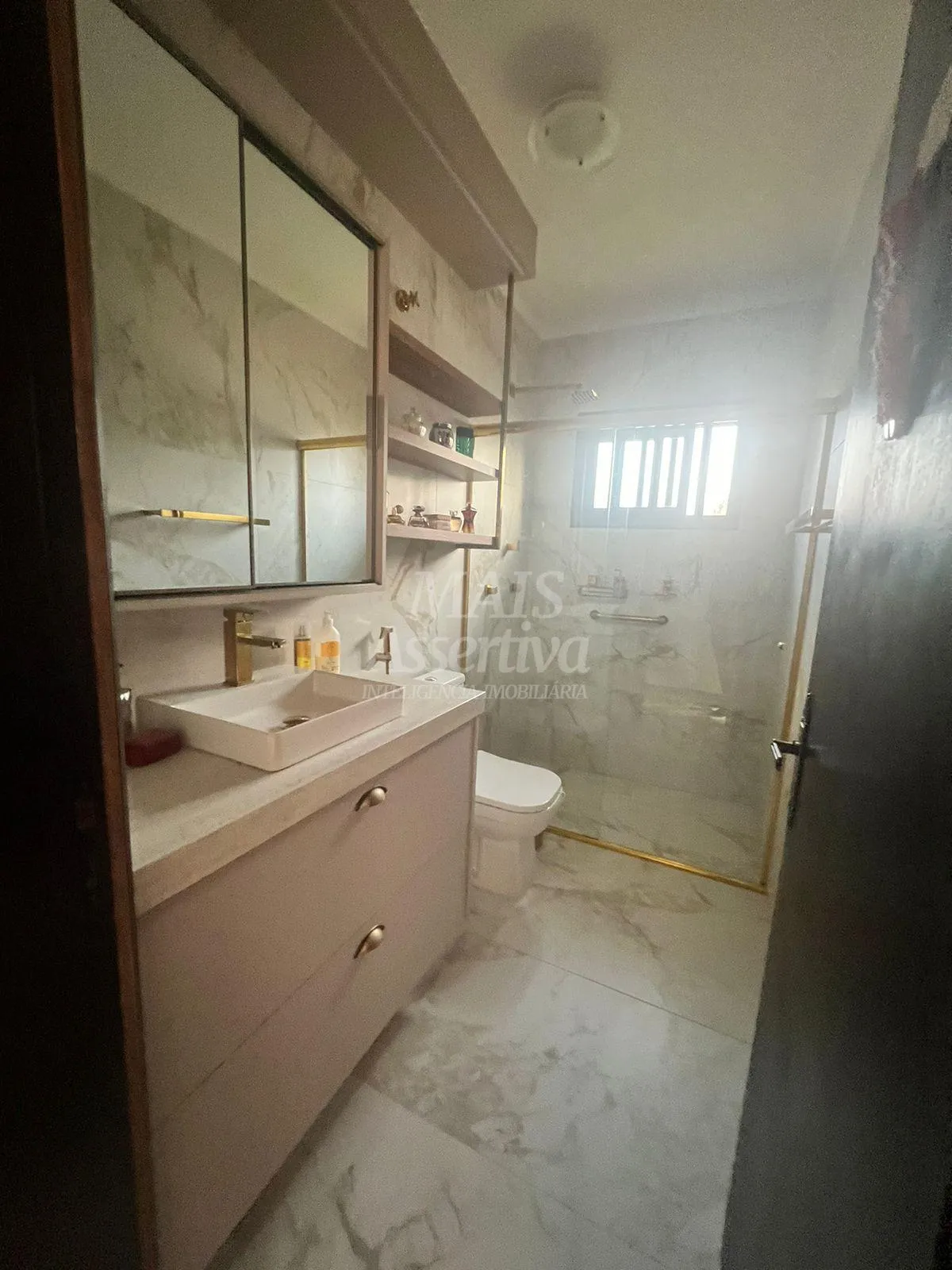 Imagem ExcelenteCasa à venda em Xangri-Lá/RS - 3 Dormitórios, 1 Suíte