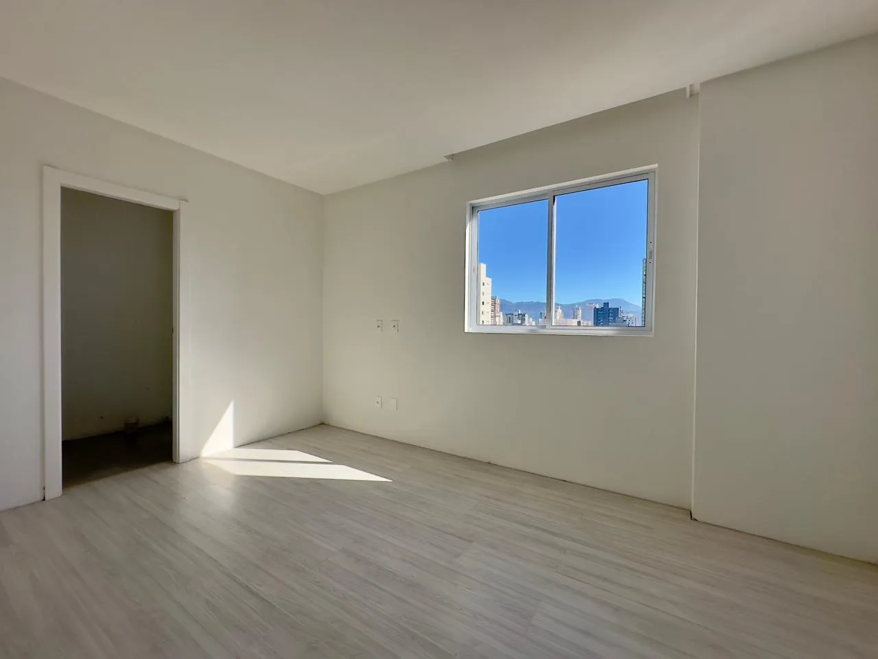 Imagem Apartamento à venda com 158m2 por R$ 2.135.000,00