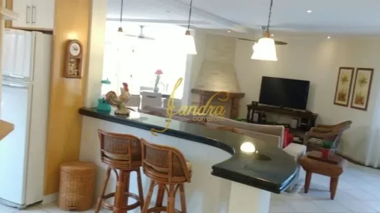 Imagem Maravilhoso Sobrado em Atlântida na Região do Caburé! composto por 04 dormitórios, 02 suítes