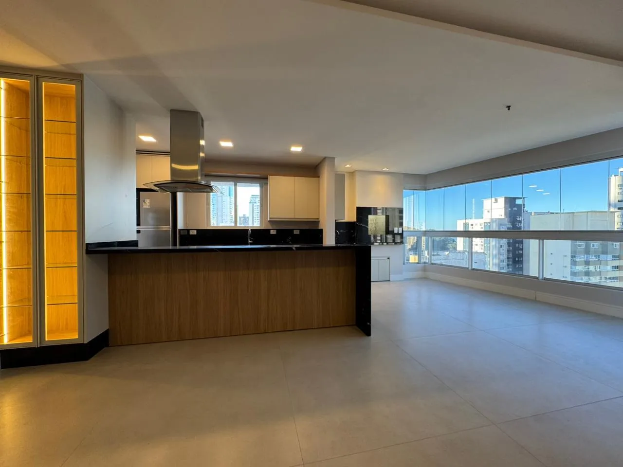 Imagem Apartamento com vista para o mar à venda com 164m2 por R$ 4.790.000,00