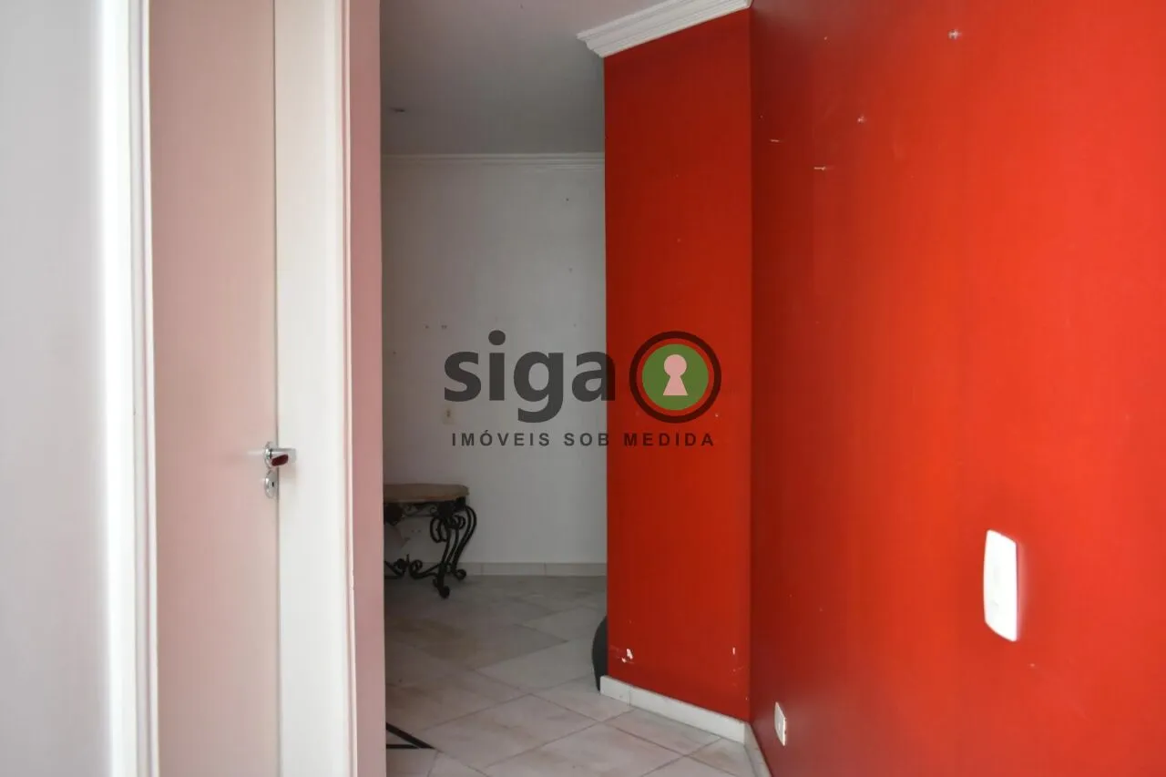 Imagem Casa Térrea à venda no Planalto Paulista com 2 suítes e 4 vagas cobertas em São Paulo