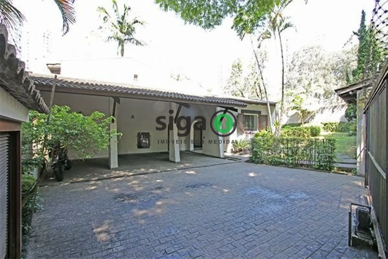 Imagem Casa á Venda no Jardim Marajoara - 450m², 3 quartos, 6 vagas