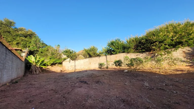 Imagem Lote grande de 480m² a venda no bairro Ayrton Senna.