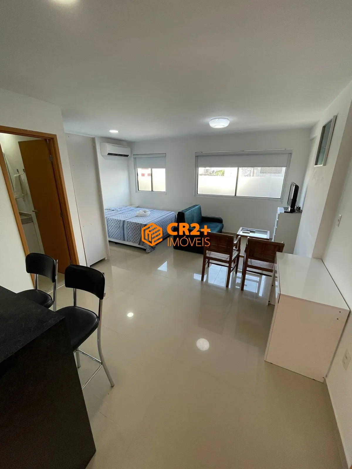 Imagem Vendo Flat semi mobiliado no espinheiro.
