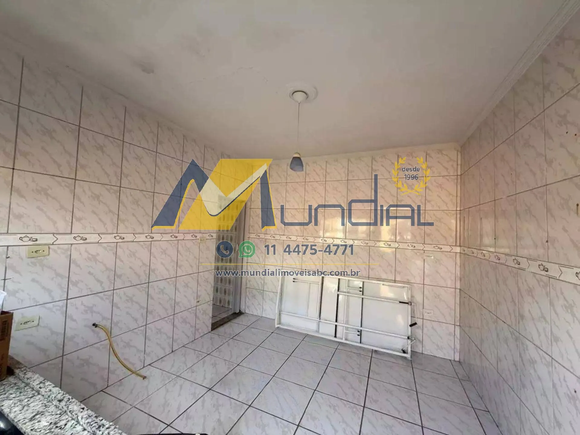 Imagem asa Térrea à Venda no Jardim Santo Alberto - 300 m² de Terreno e 7 Vagas