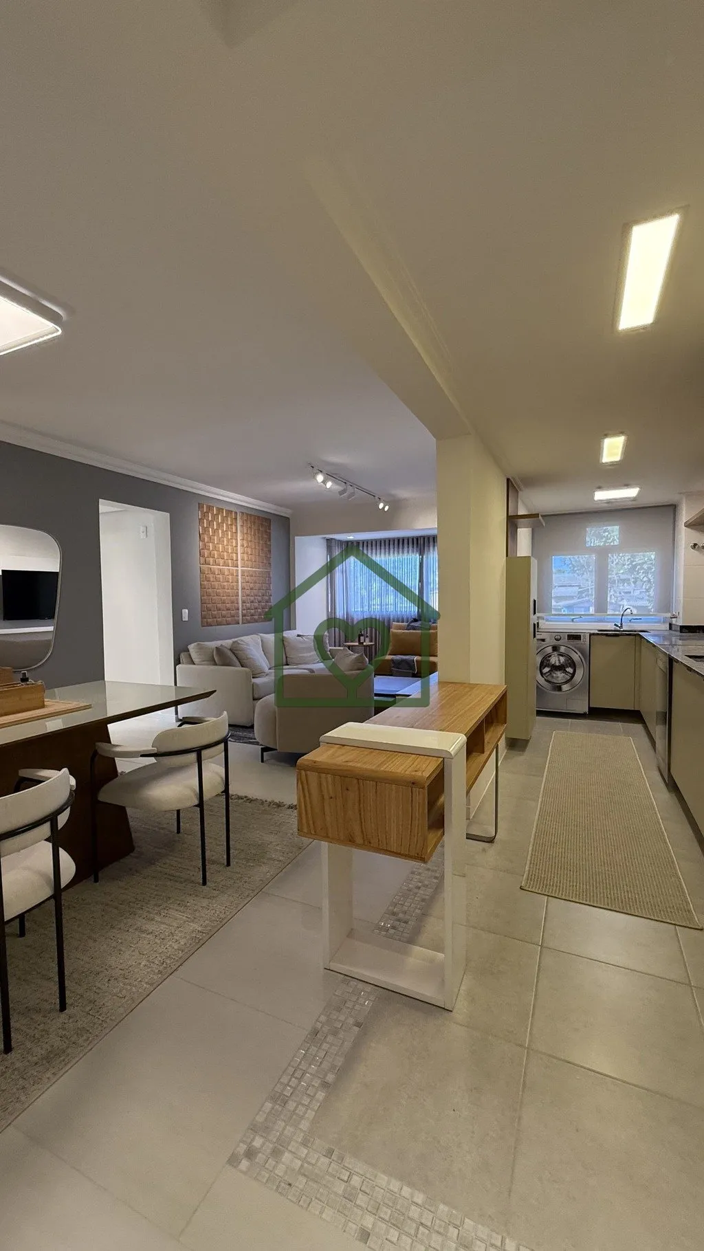 Imagem Empreendimento com unidades de 73 a 94m², 2 e 3 dormitórios. Condomínio conta com ampla área de ...