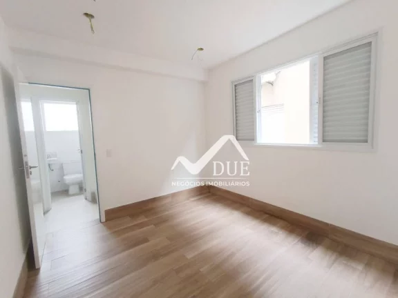 Imagem Sobrado com 3 dormitórios à venda, 158 m² por R$ 1.100.000,00 - Gonzaga - Santos/SP