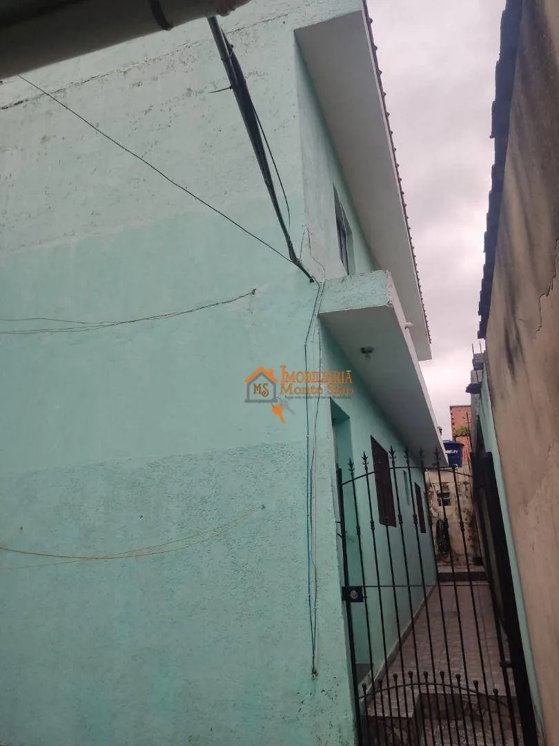 Imagem Sobrado com 4 dormitórios à venda, 150 m² por R$ 318.000,00 - Cidade Soberana - Guarulhos/SP