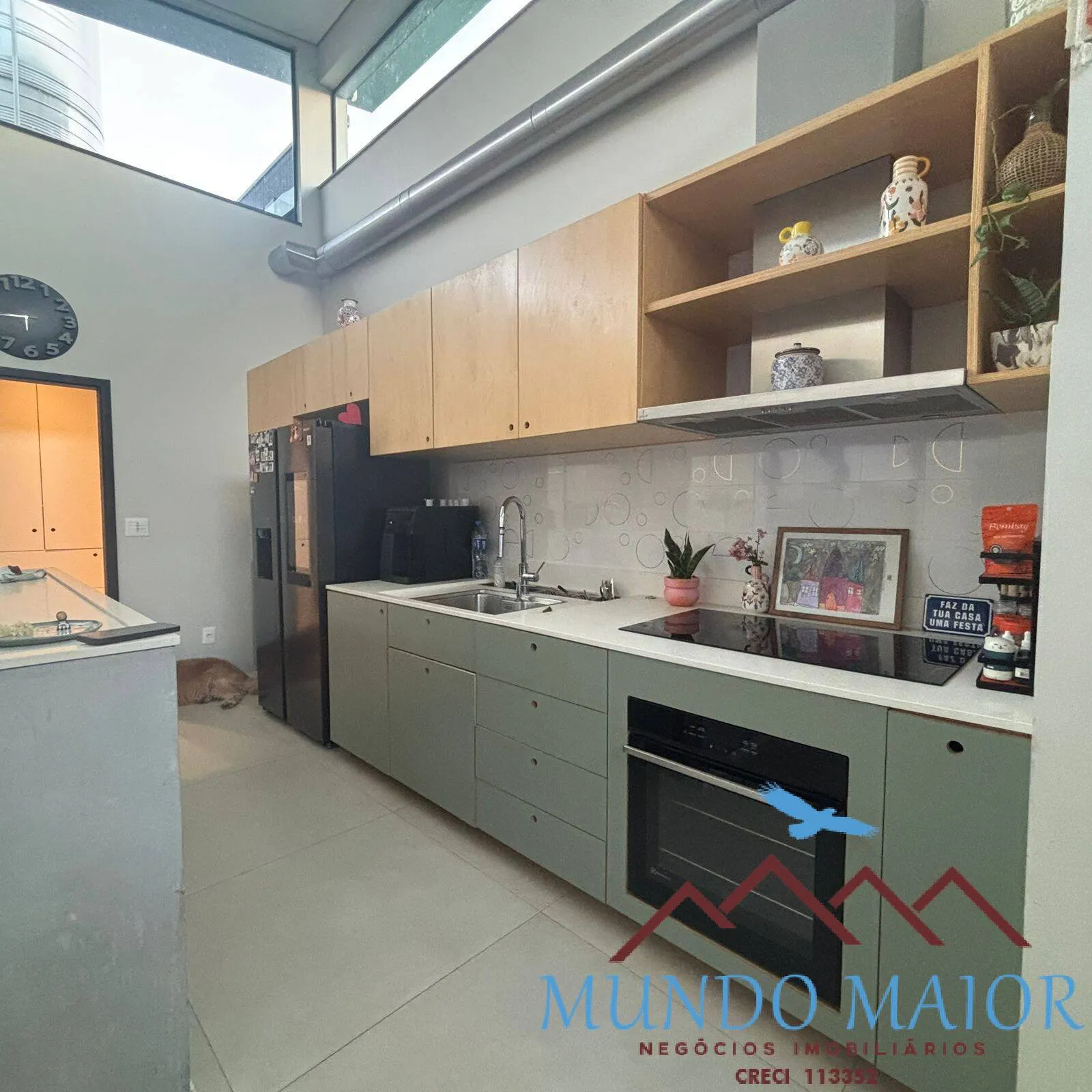 Imagem Paraíso Térreo de Luxo: Casa Tech com Rooftop Épico e Piscina Alphaville !!