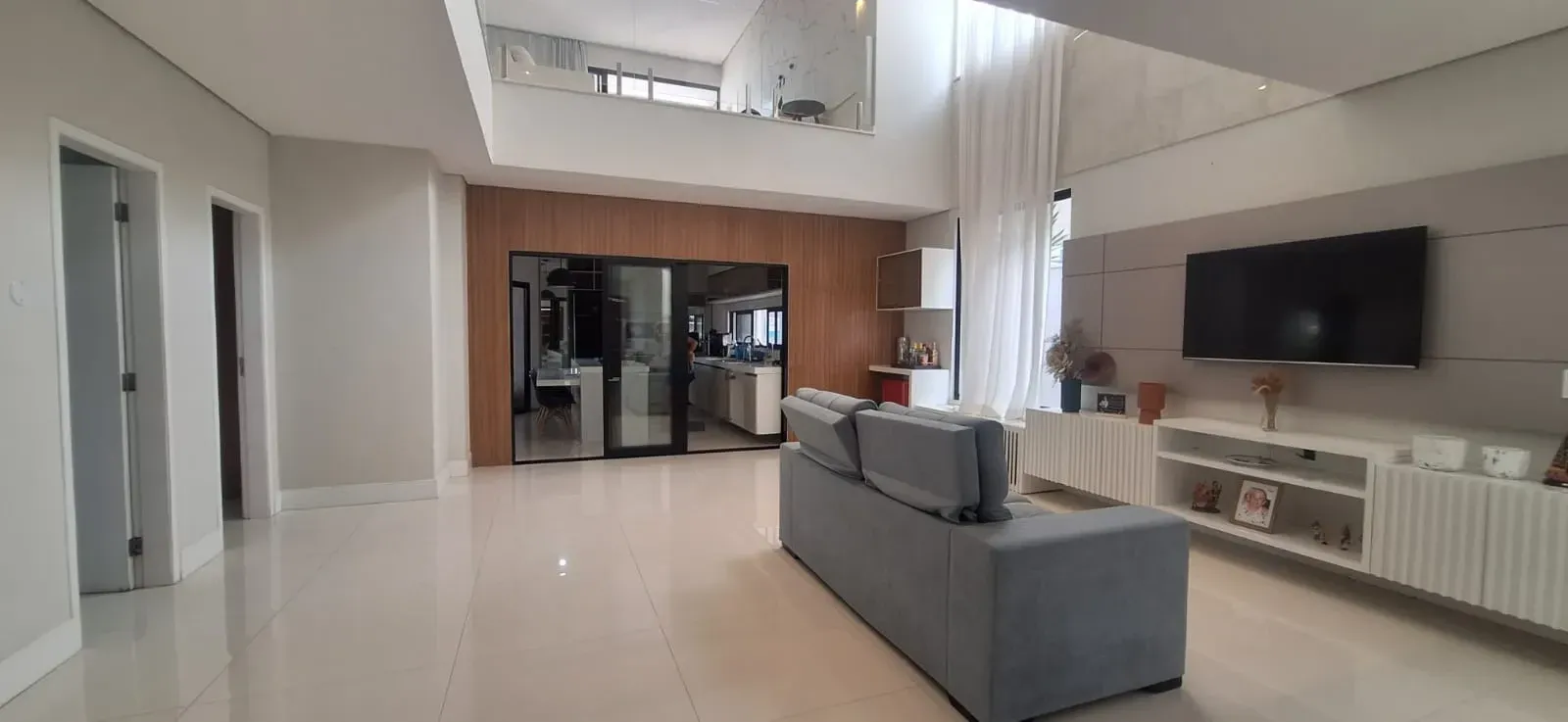Imagem Casa de Condomínio com 3 Quartos à Venda, 420 m² em PIRES FAÇANHA - EUSEBIO