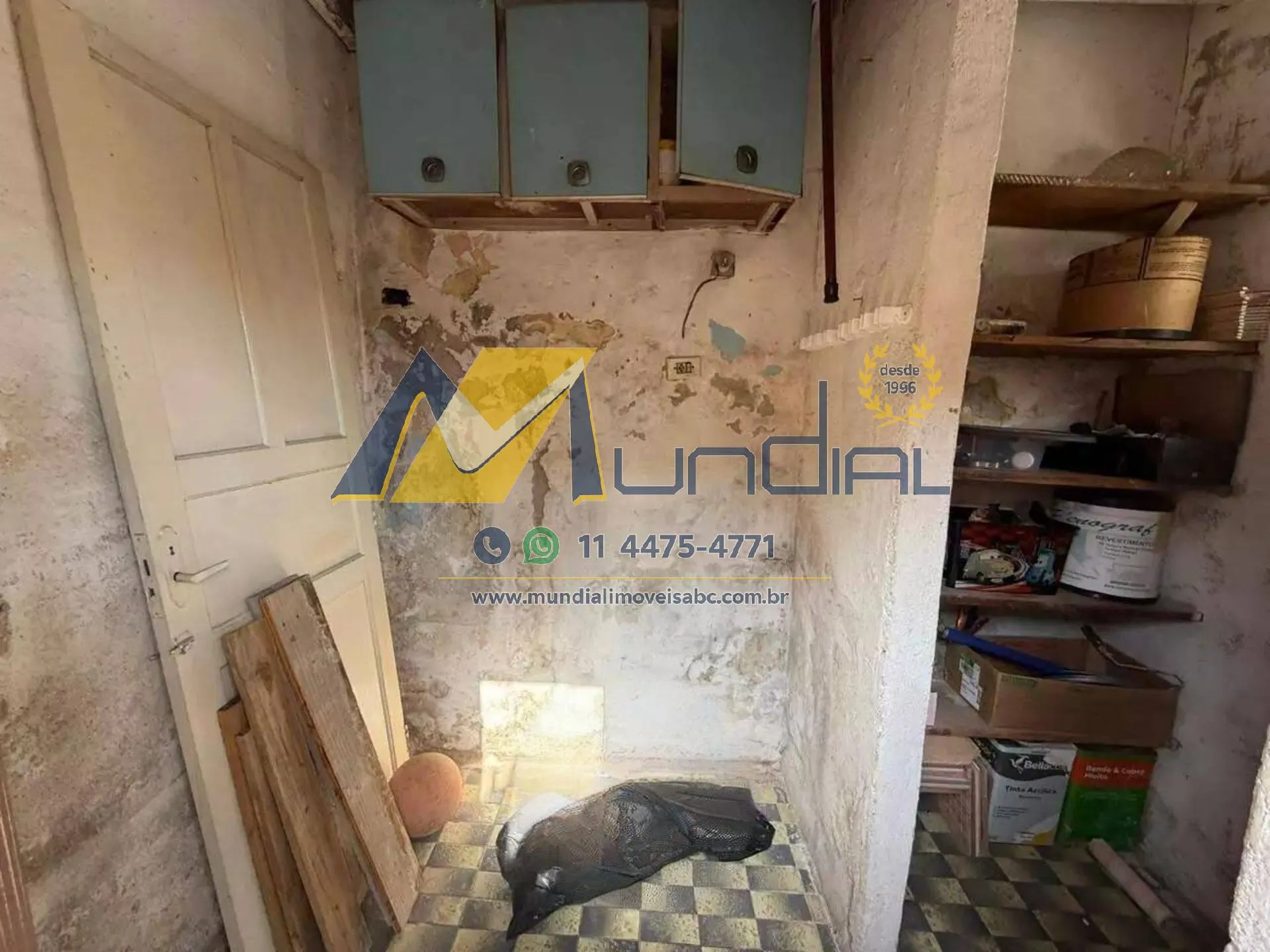 Imagem asa Térrea à Venda no Jardim Santo Alberto - 300 m² de Terreno e 7 Vagas