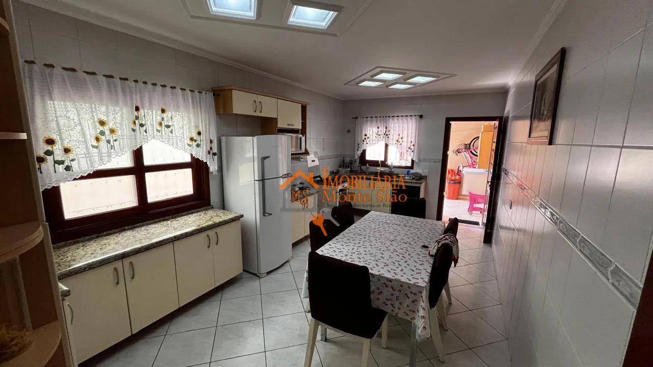 Imagem Sobrado com 3 dormitórios à venda, 134 m² por R$ 710.000,00 - Gopoúva - Guarulhos/SP