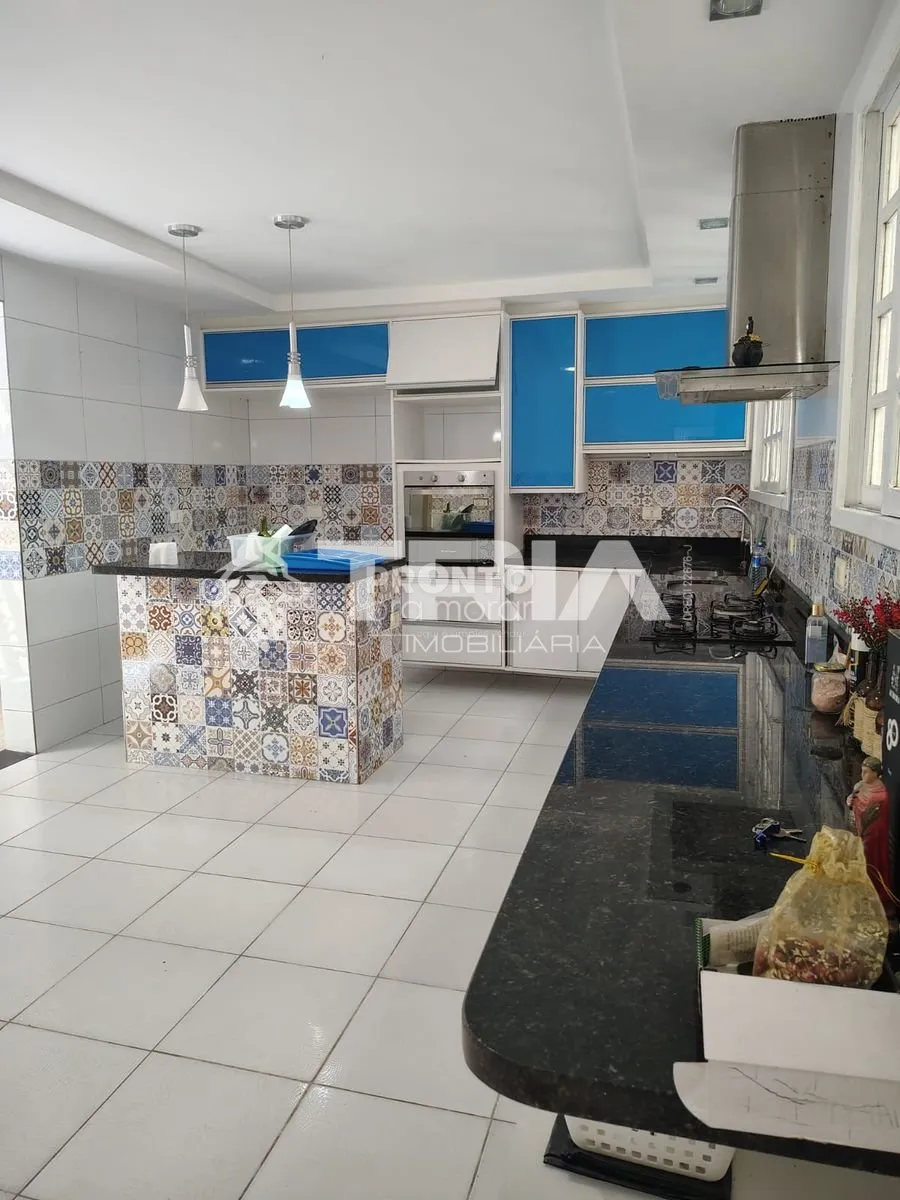 Imagem Casa de 4 quartos, 300m² no bairro Nossa Senhora do Ó, em Paulista