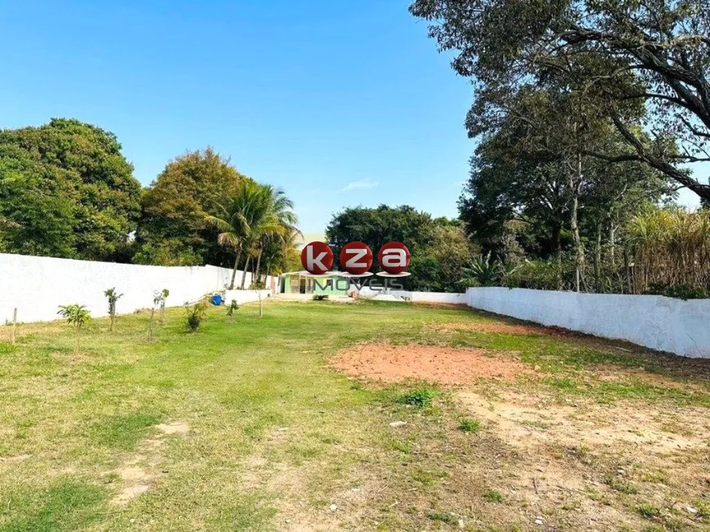 Imagem Chácara à venda em Valinhos-SP: 2 quartos, 1 sala, 1 banheiro e 80,00 m² de área em Chácaras São Bento!