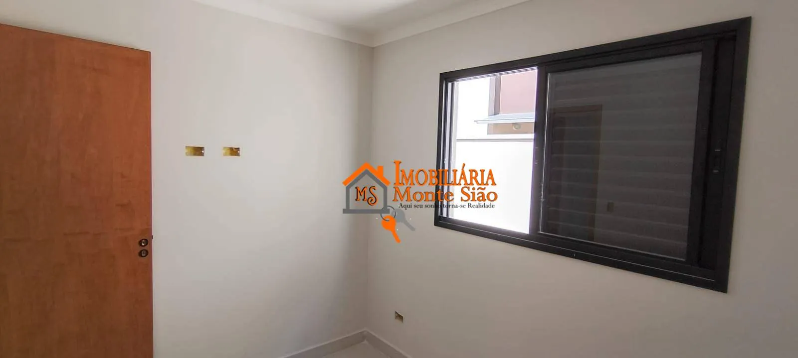 Imagem Sobrado com 3 dormitórios à venda, 100 m² por R$ 700.000,00 - Parque Flamengo - Guarulhos/SP