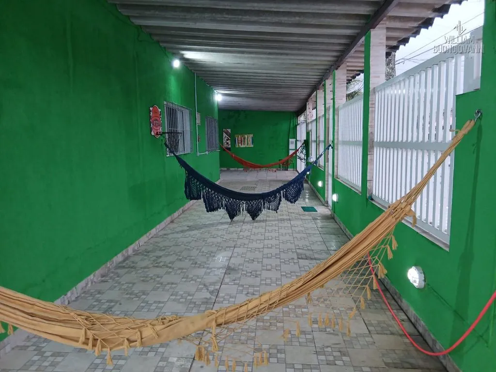 Imagem Casa 4 dormitórios sendo 1 suíte no bairro SOLEMAR