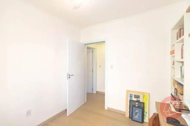 Imagem Apartamento com 2 dormitórios para alugar, 68 m² por R$ 3.338,00/mês - Jardim Botânico - Porto Alegre/RS
