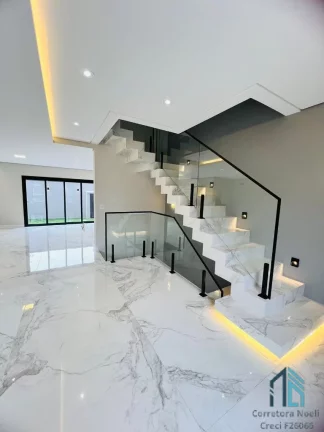 Imagem Sobrado 270 m2, com terraço, 03 quartos c/suíte, 03 vagas no Pinheirinho Curitiba PR