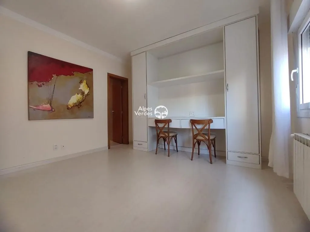 Imagem Vende-se Apartamento em Canela a 1 minuto da Catedral de Pedra