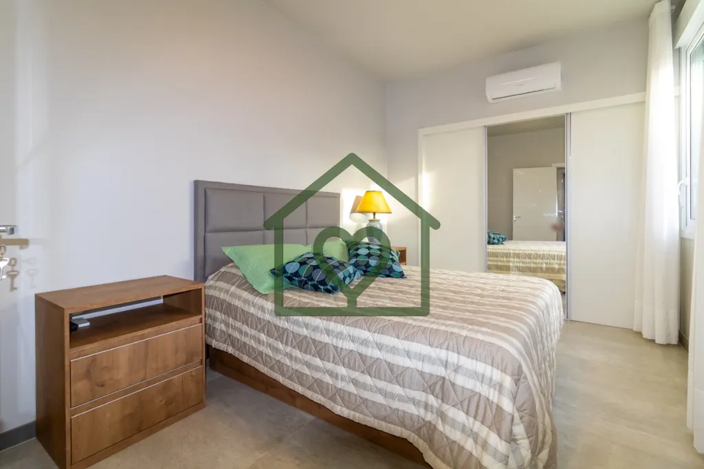 Imagem Encante-se por este apartamento garden de 171m² de área privativa, com móveis planejados de alta ...