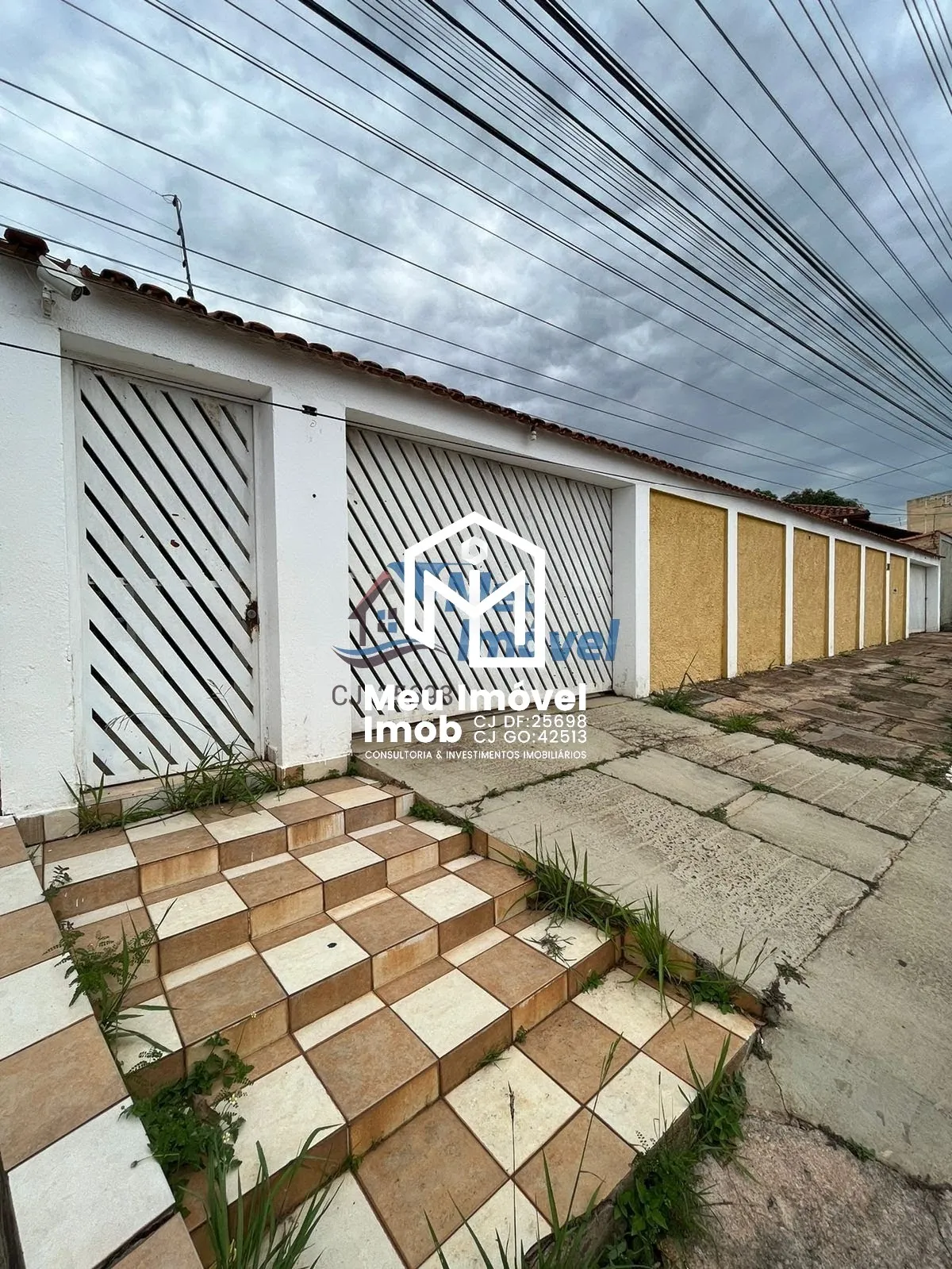 Imagem Casa 3 Quartos 2 Suítes 8 Vagas 800m² 100% Laje Escriturado