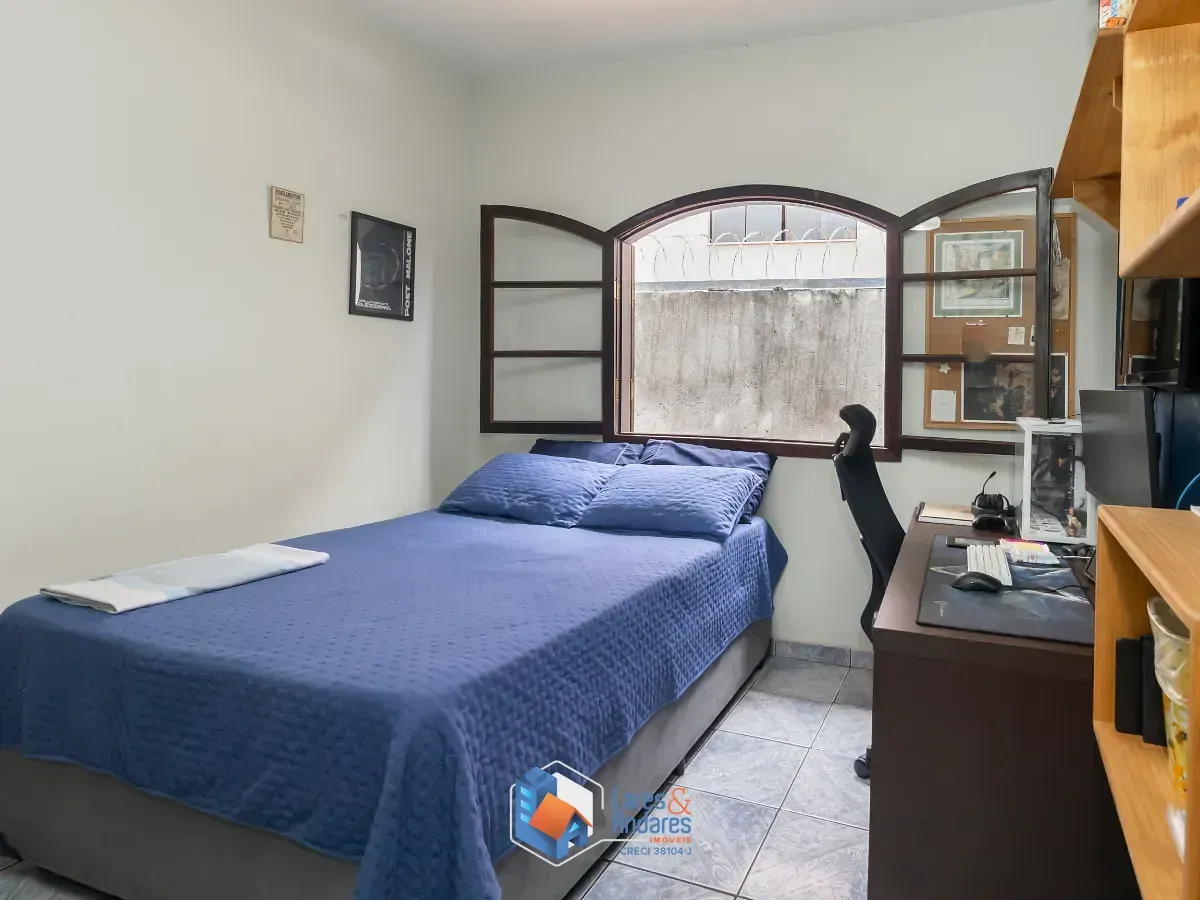 Imagem Sobrado para venda em Conjunto Residencial Vista Verde com 3 quartos, sendo 1 suíte, 170m²